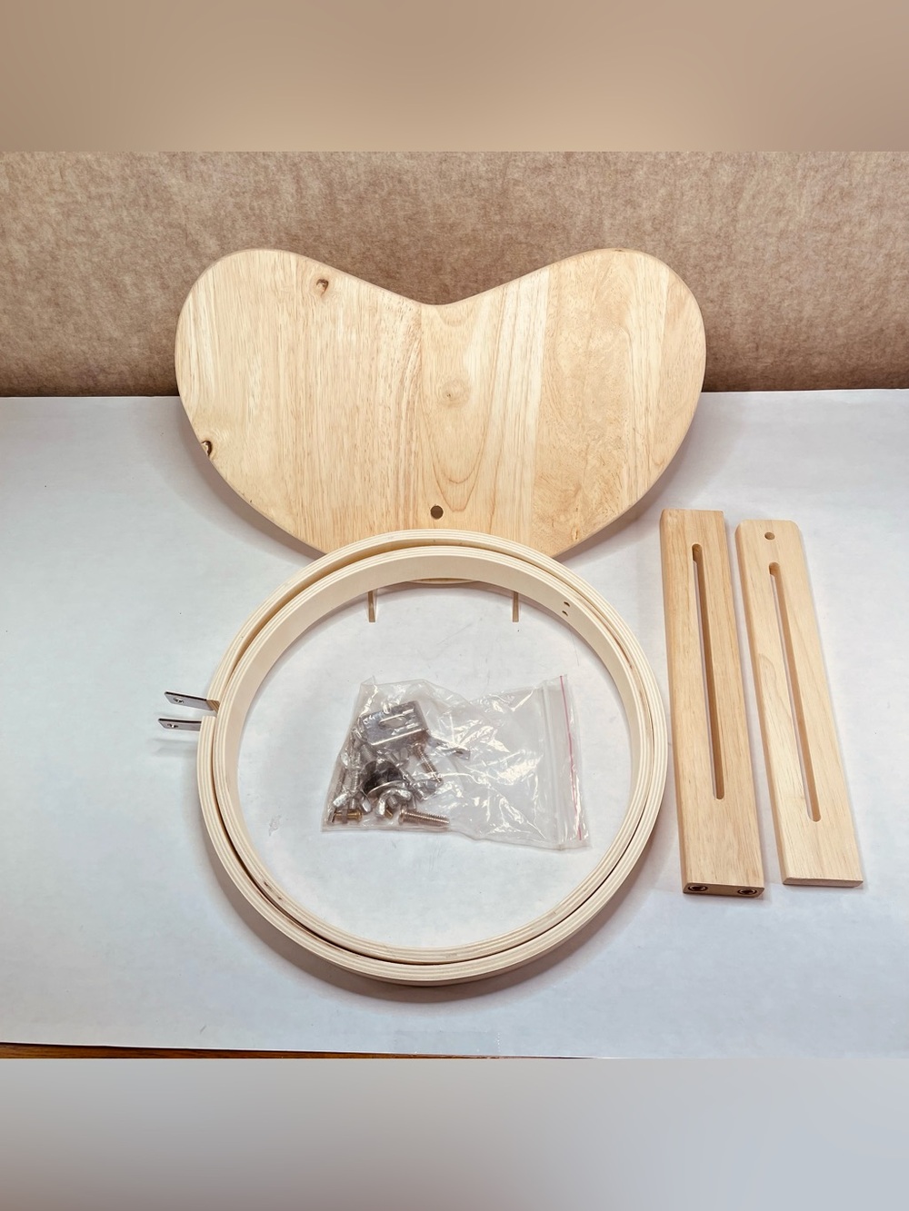NWB Wood Sit On Sit Down 10 Inch Quilting Hoop Stand Complete